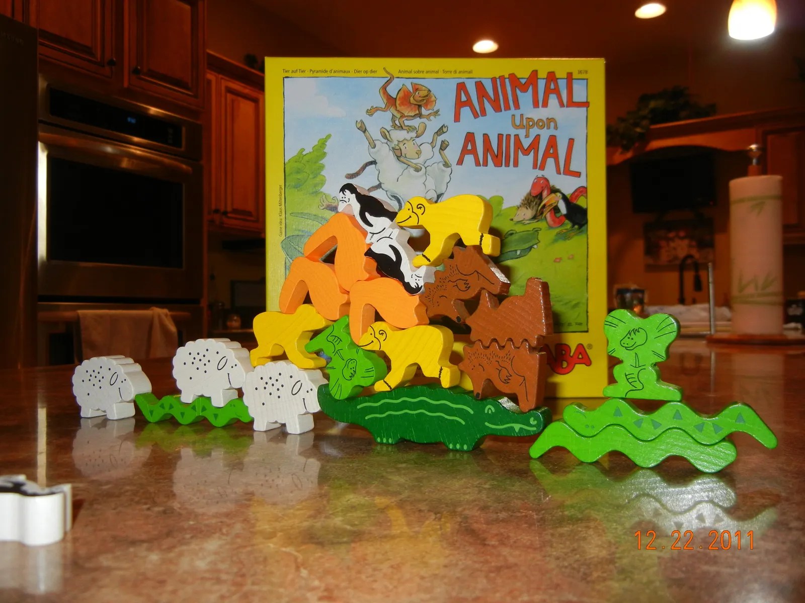animal upon animal board game
